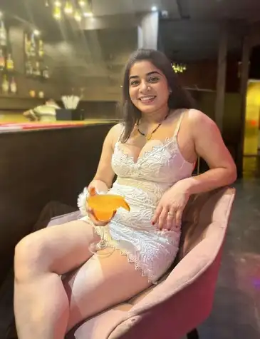 nargis dehradun call girl